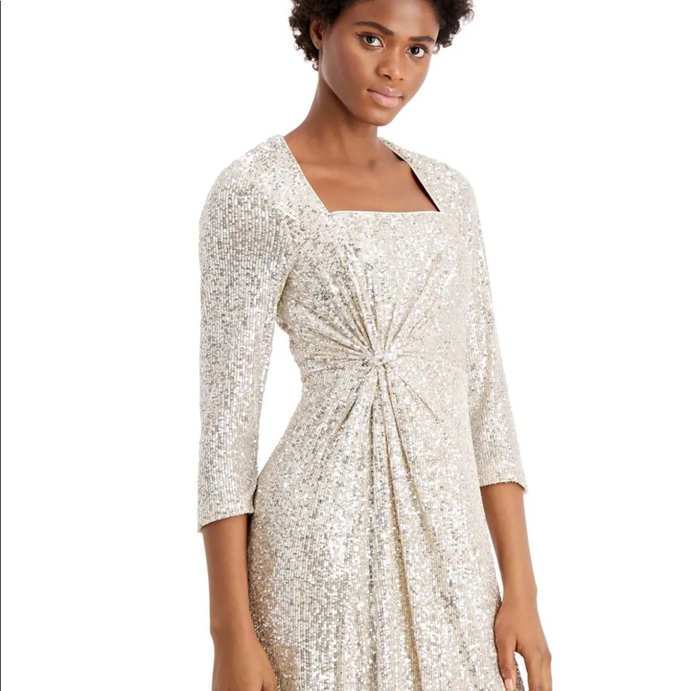 Calvin Klein Size 2 Gold Sequin Full length Dress